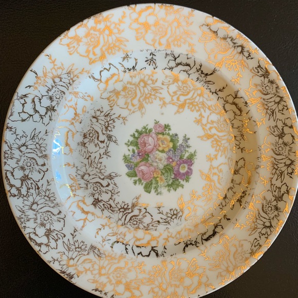 Vintage Atlas Fine China 22karat gold        6 1/2” plates - Picture 6 of 7